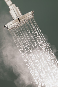 Manfaat mandi air panas