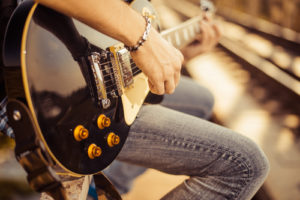 Tips Belajar Alat Musik Secara Otodidak