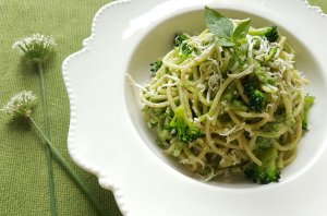 spaghetti saus brokoli